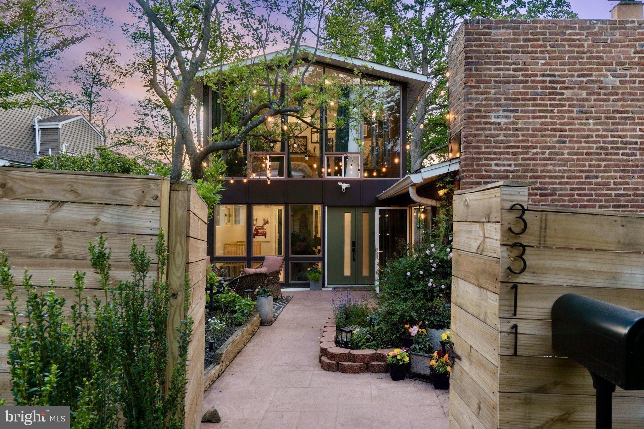 HAMMOND WOODS - Residential