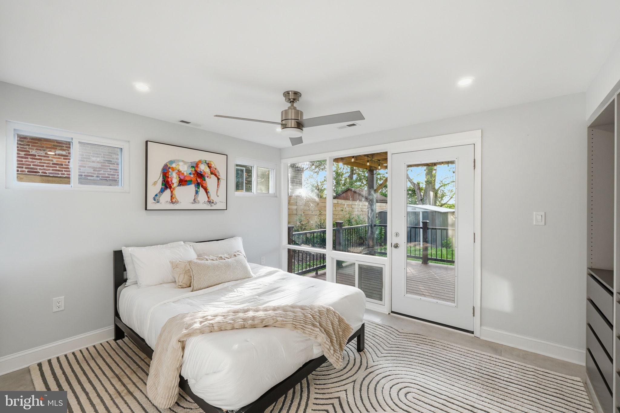 HAMMOND WOODS - Residential