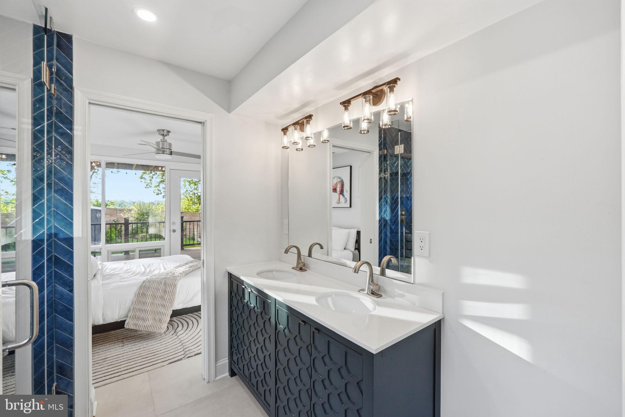 HAMMOND WOODS - Residential