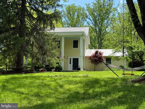 8301 CRESTRIDGE ROAD FAIRFAX STATION VA 22039