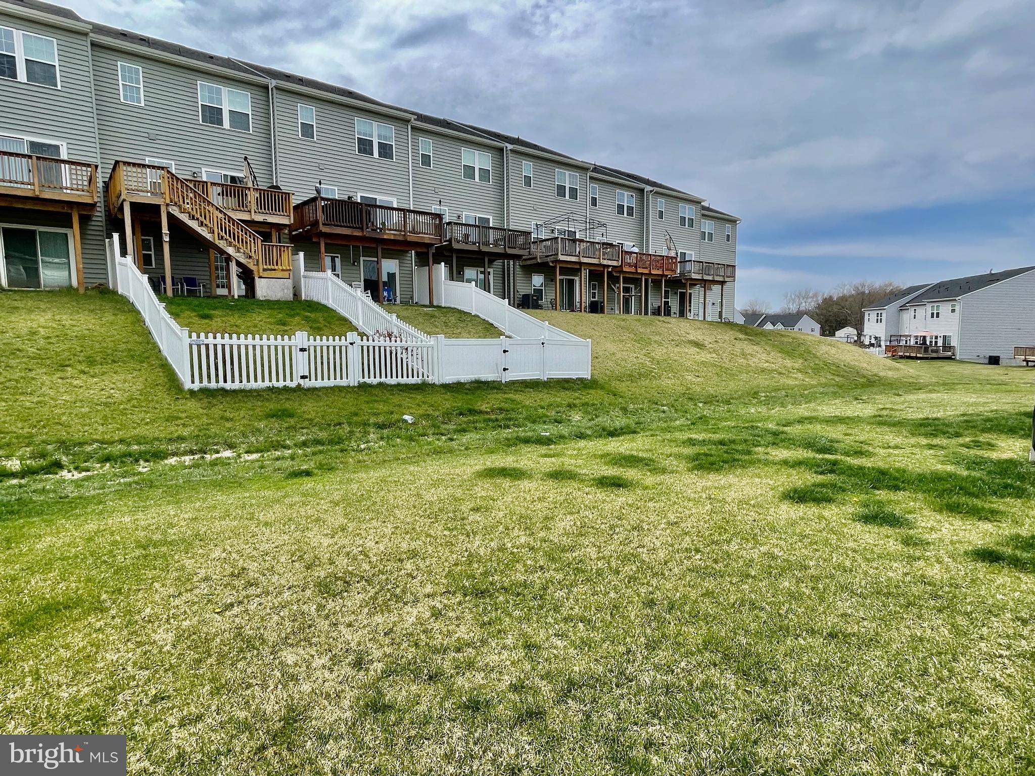 POTOMAC STATION - Residential Lease