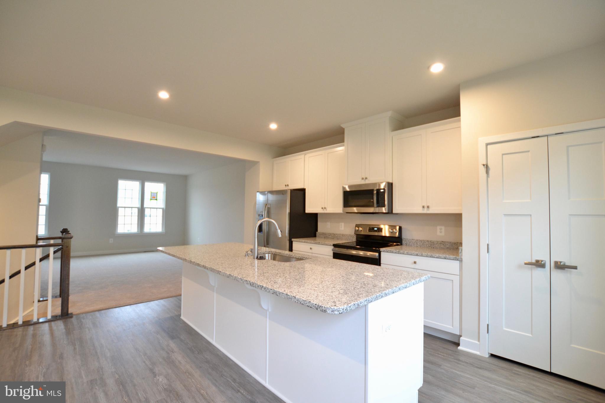 POTOMAC STATION - Residential Lease