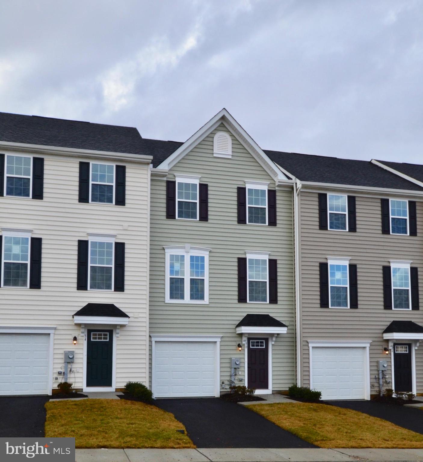 POTOMAC STATION - Residential Lease