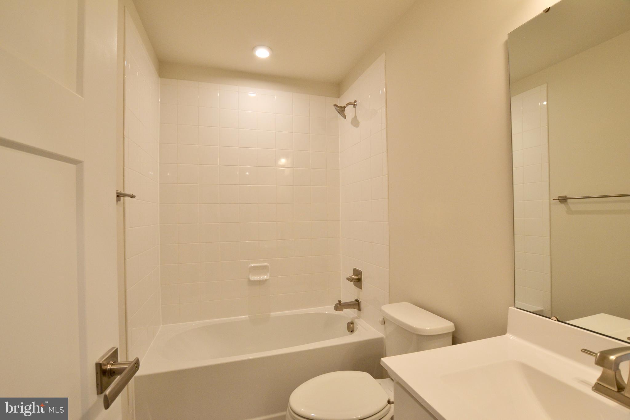 POTOMAC STATION - Residential Lease