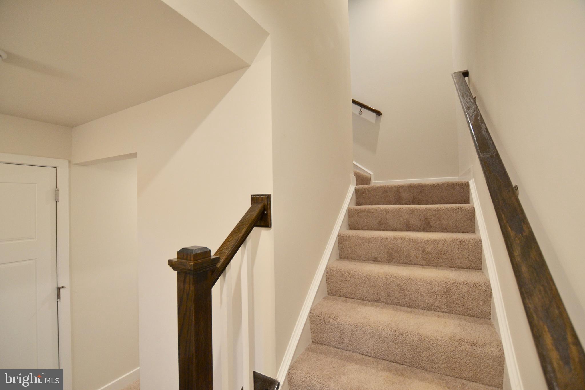 POTOMAC STATION - Residential Lease