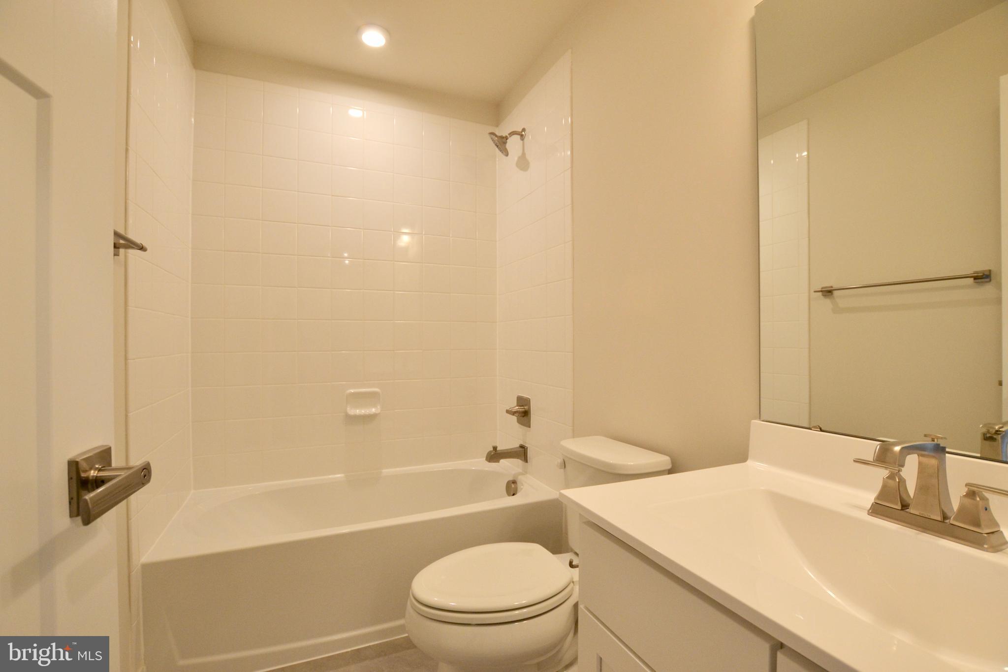 POTOMAC STATION - Residential Lease