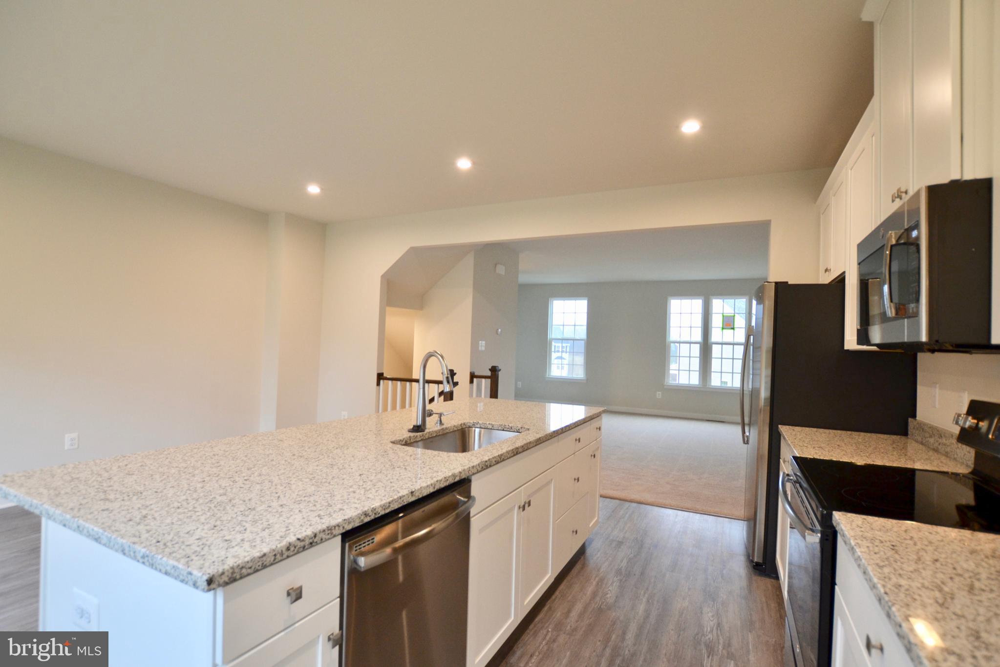 POTOMAC STATION - Residential Lease