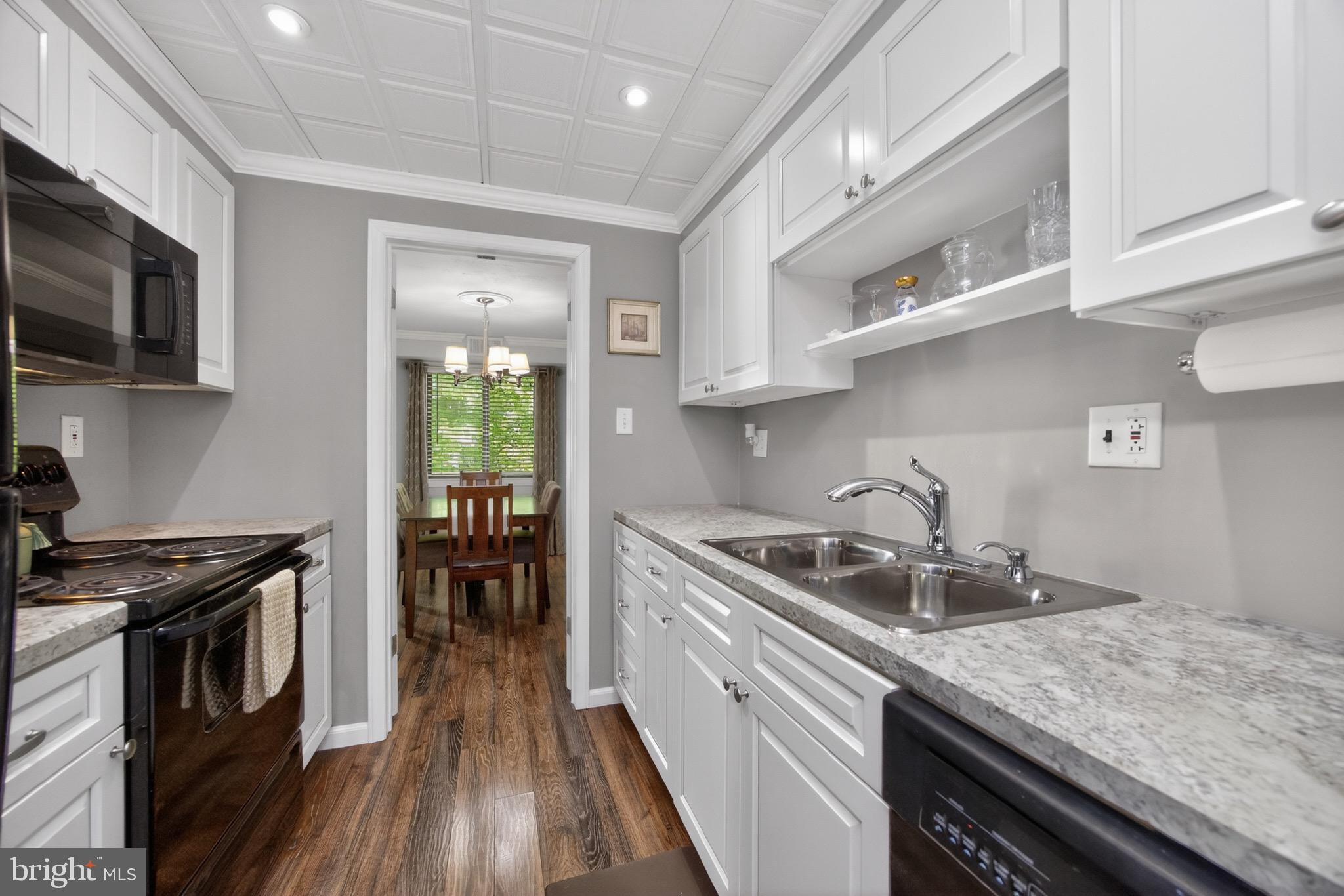20 DOUGHERTY BOULEVARD L-4