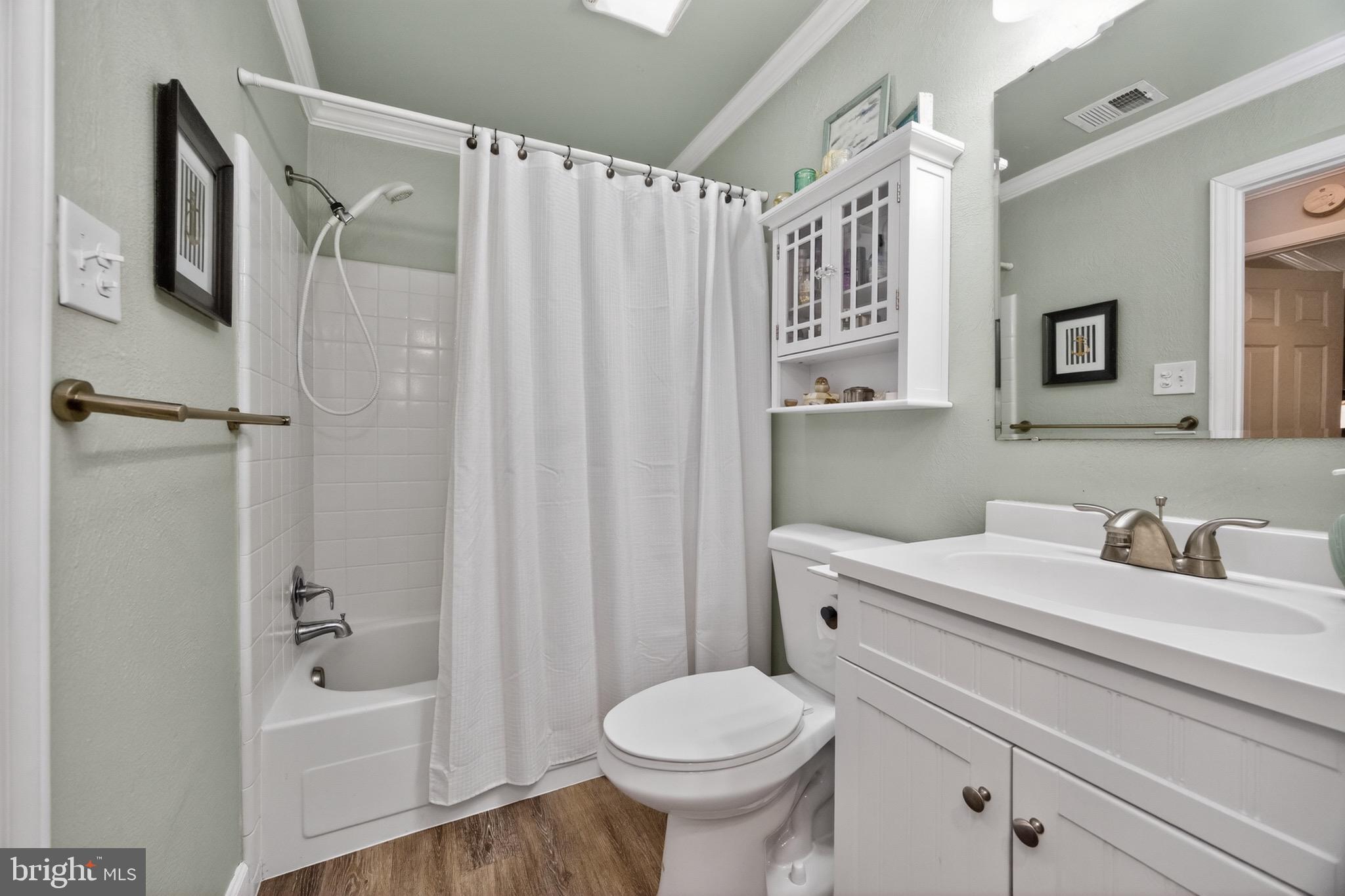 FOX VALLEY - Residential
