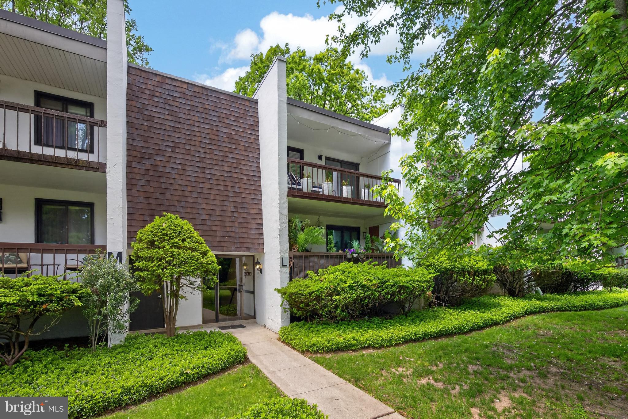 FOX VALLEY - Residential