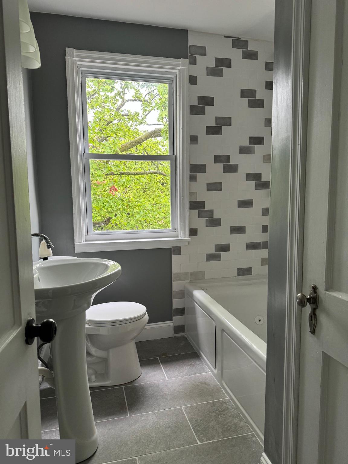 BELAIR-EDISON - Residential