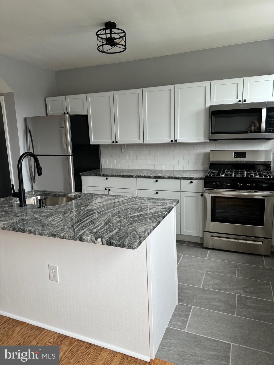 BELAIR-EDISON - Residential