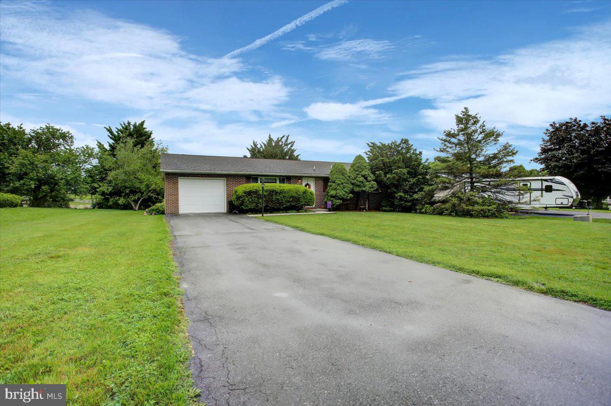 1536 FARM LANE