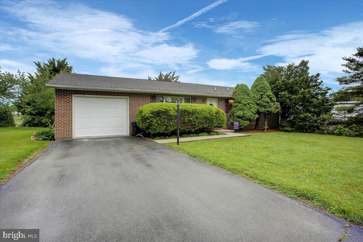 1536 FARM LANE
