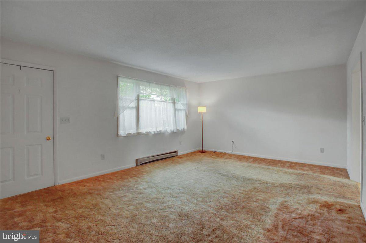 1536 FARM LANE
