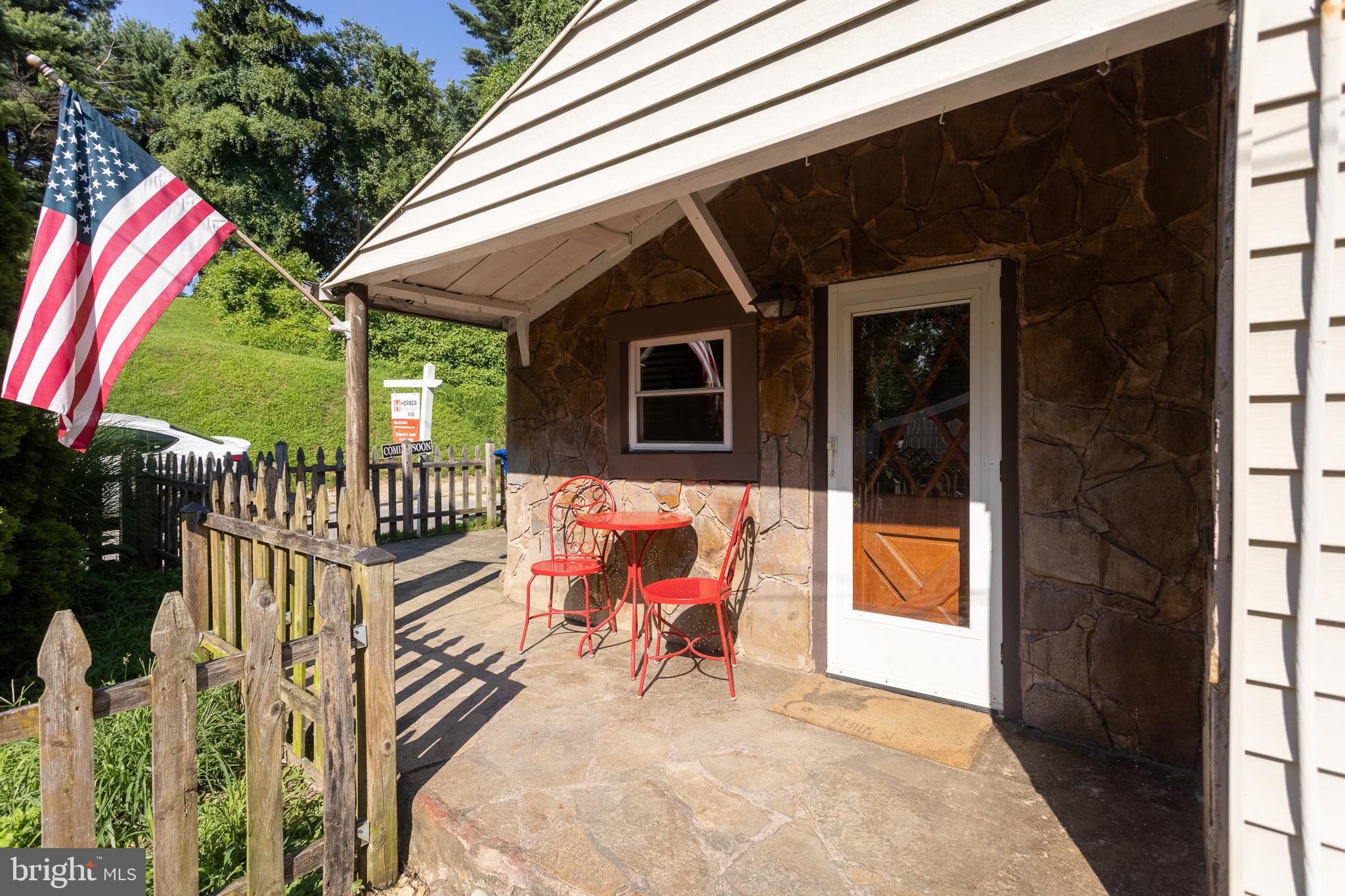 HAMPDEN HISTORIC DISTRICT - Residential