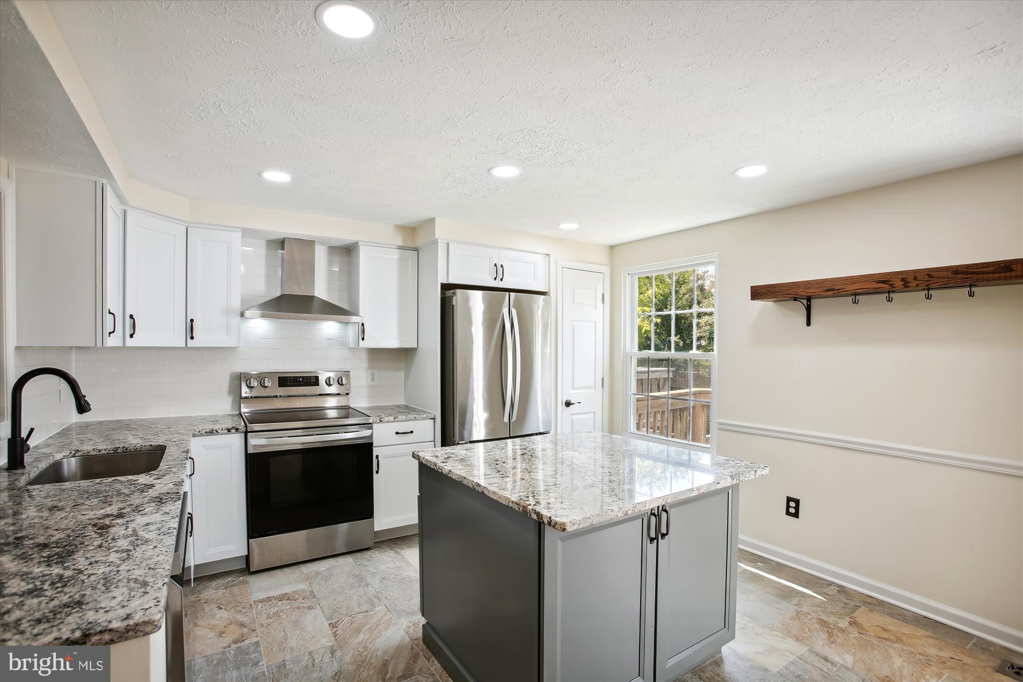 VAN DORN VILLAGE - Residential