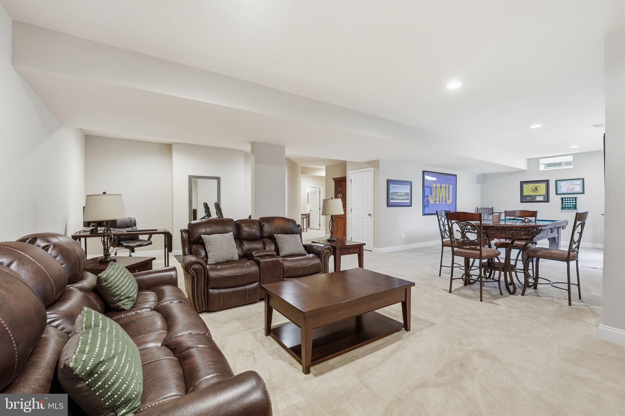 DOMINION VALLEY COUNTRY CLUB - Residential