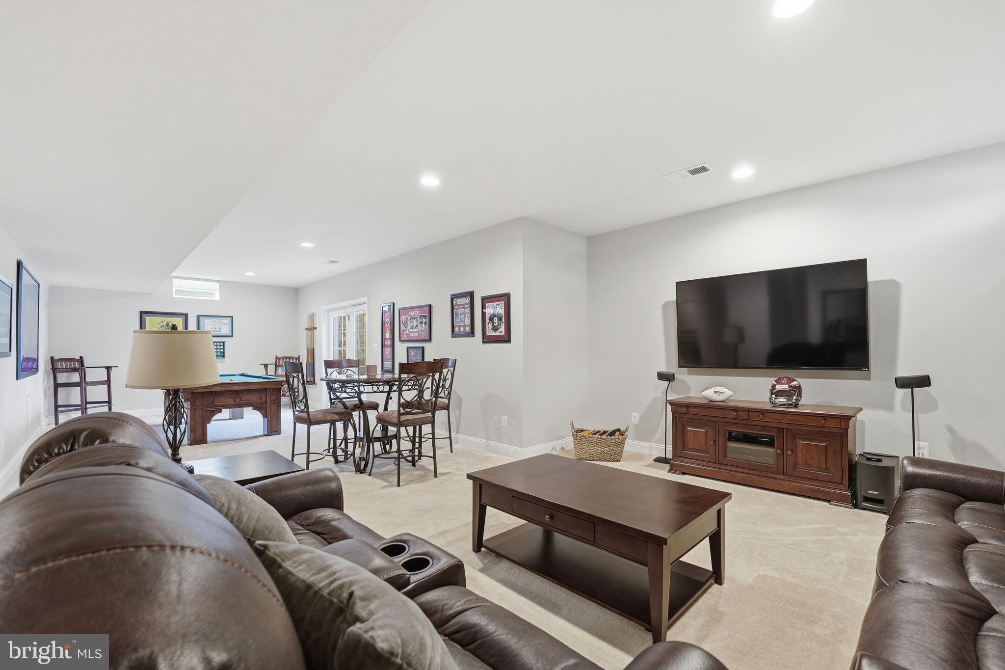 DOMINION VALLEY COUNTRY CLUB - Residential