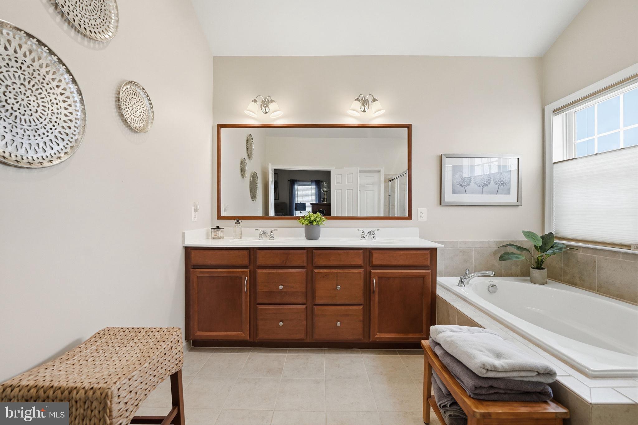 DOMINION VALLEY COUNTRY CLUB - Residential