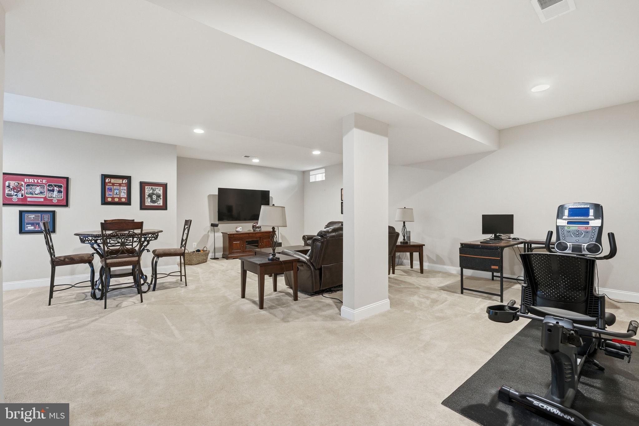 DOMINION VALLEY COUNTRY CLUB - Residential