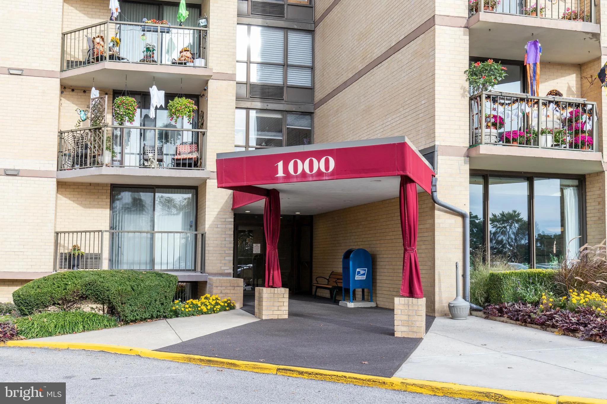 666 W GERMANTOWN PIKE 1216