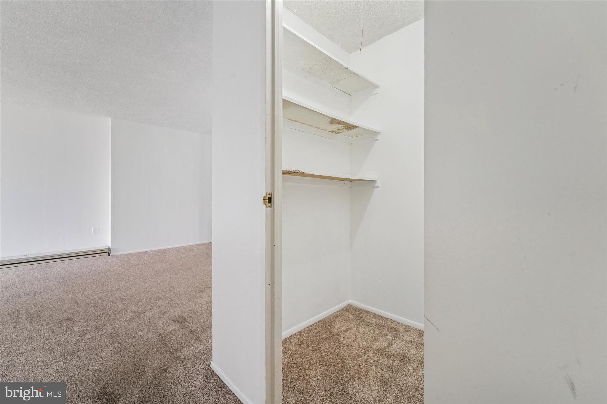 PLYMOUTH HILLS - Residential