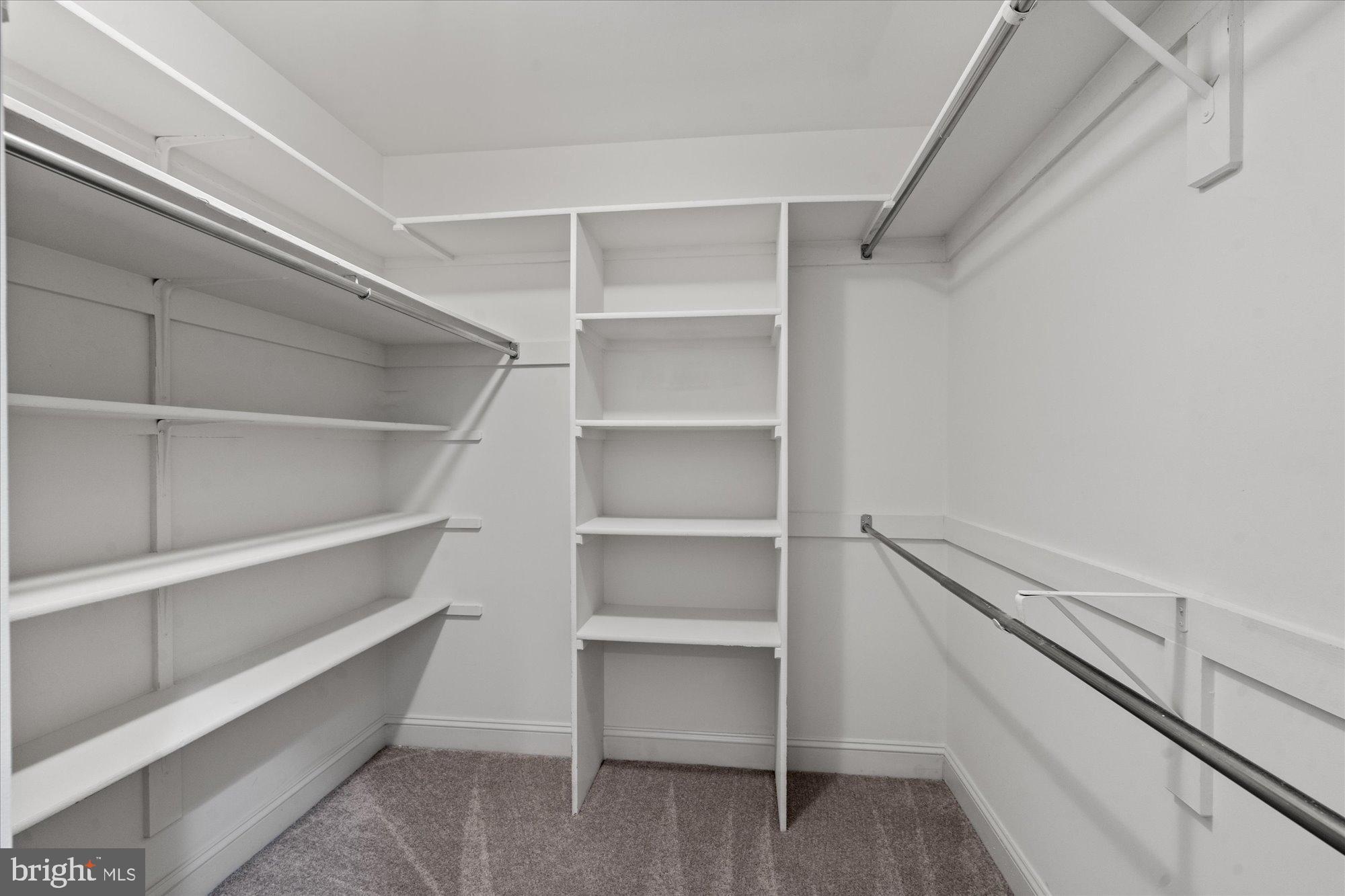 COURTHOUSE TRIANGLE - Residential Lease