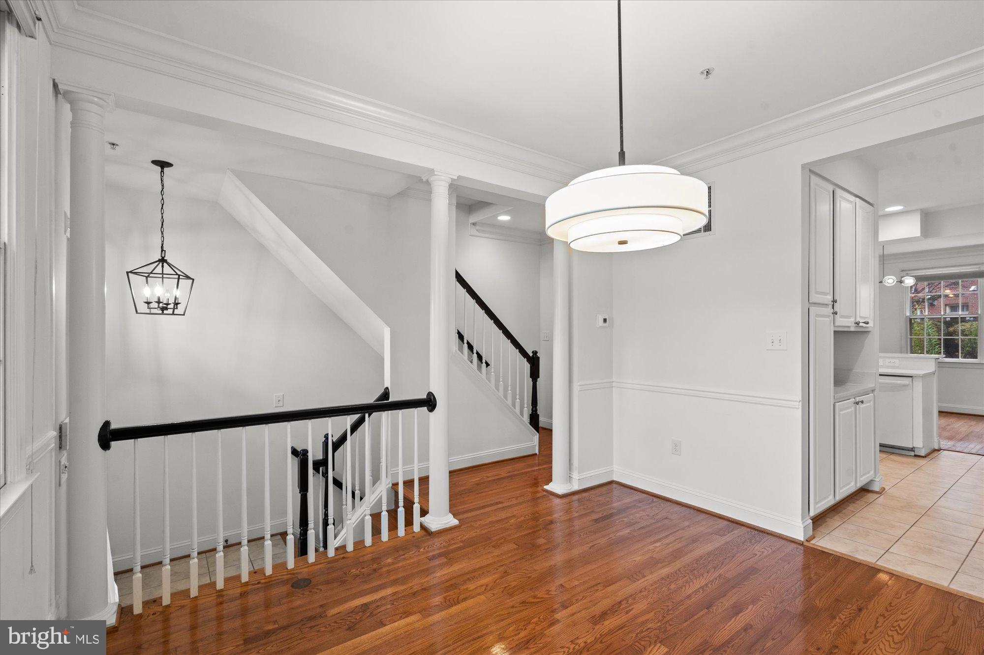 COURTHOUSE TRIANGLE - Residential Lease