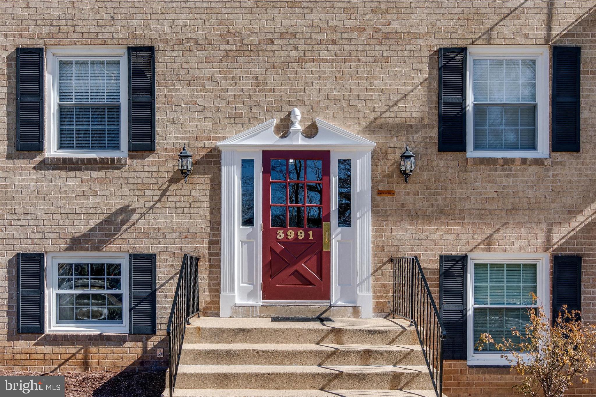 3991 LYNDHURST DRIVE 303