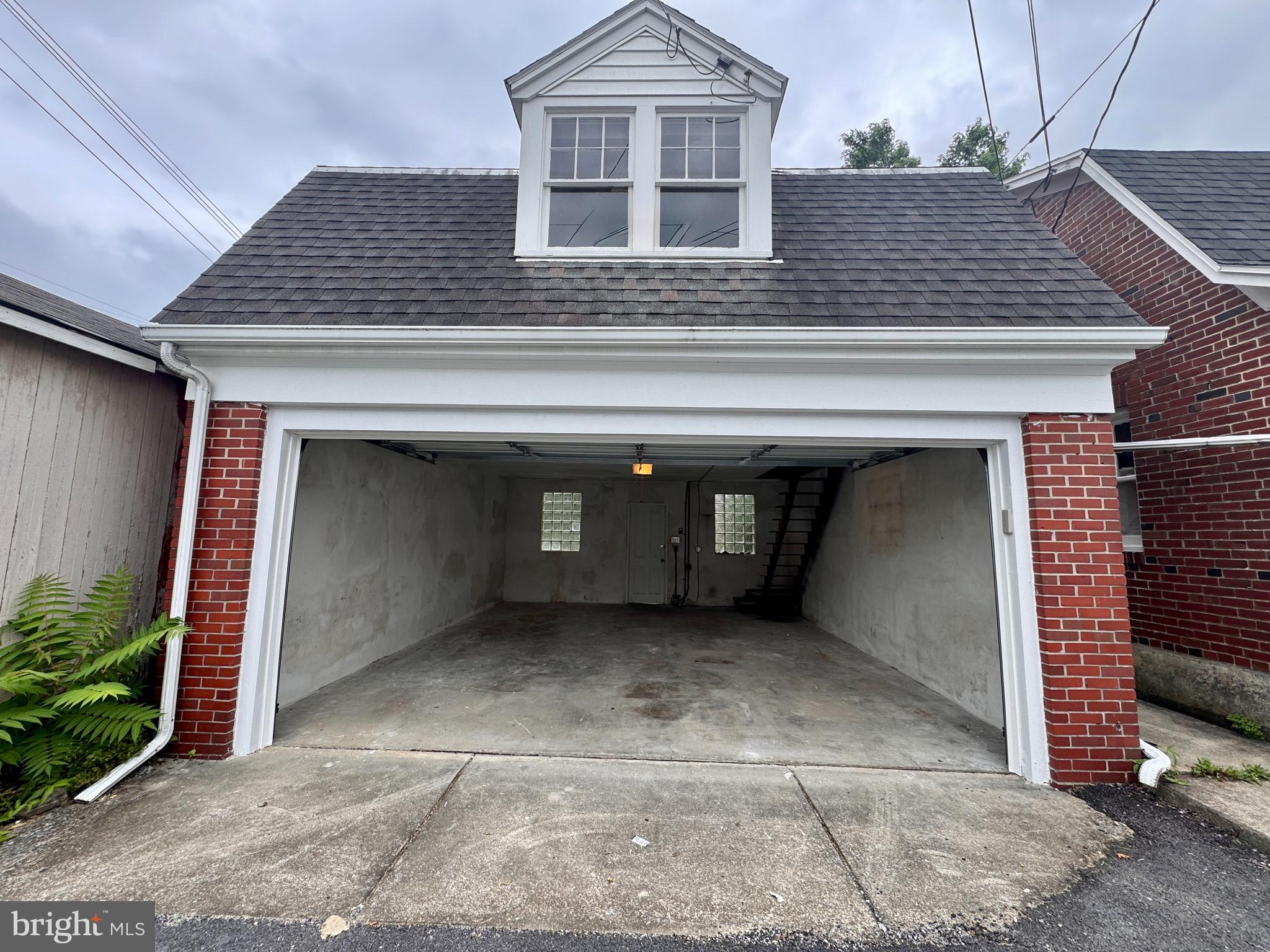 BLANDON MEADOWS - Residential