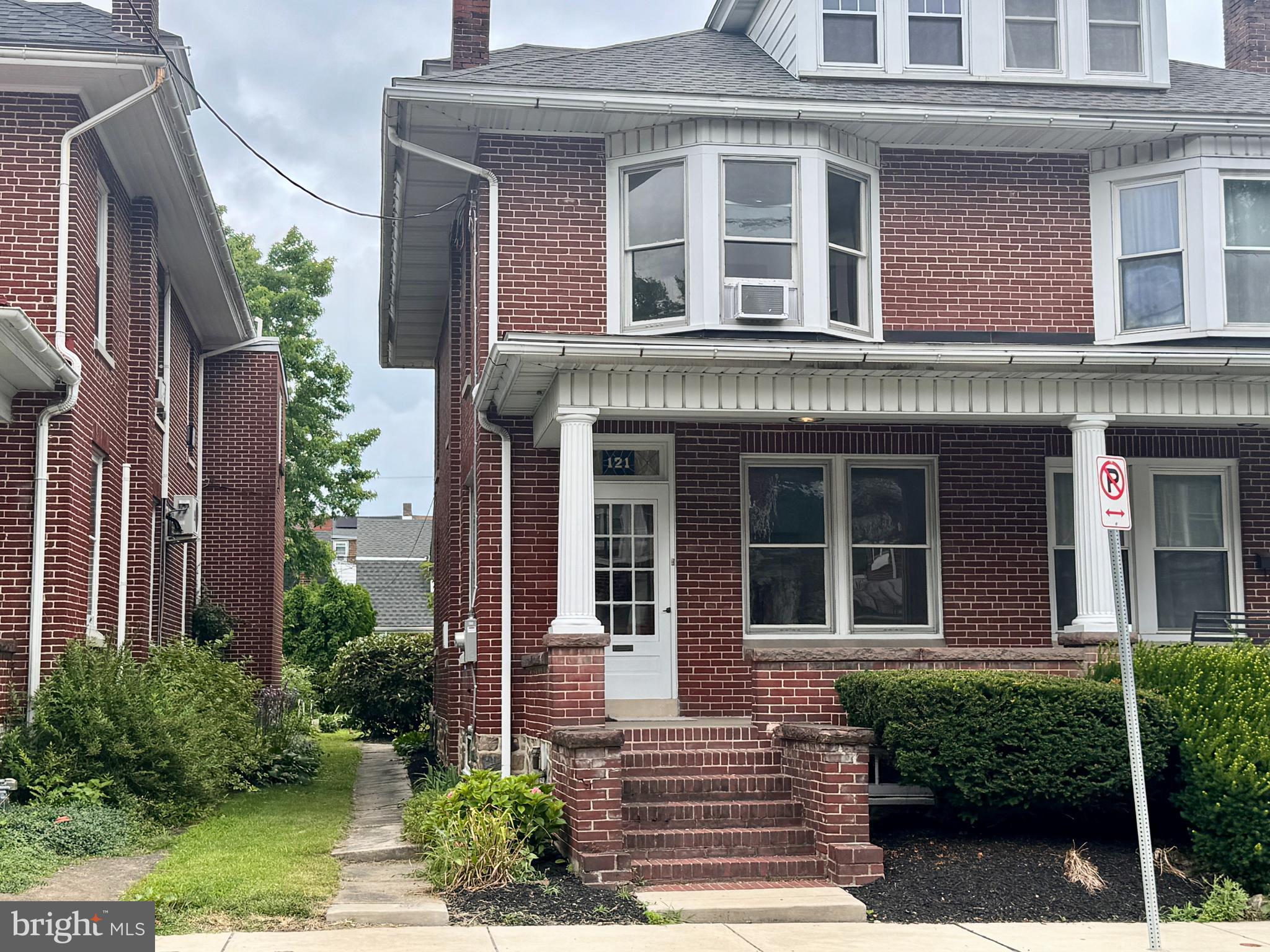 121 E MAIN STREET