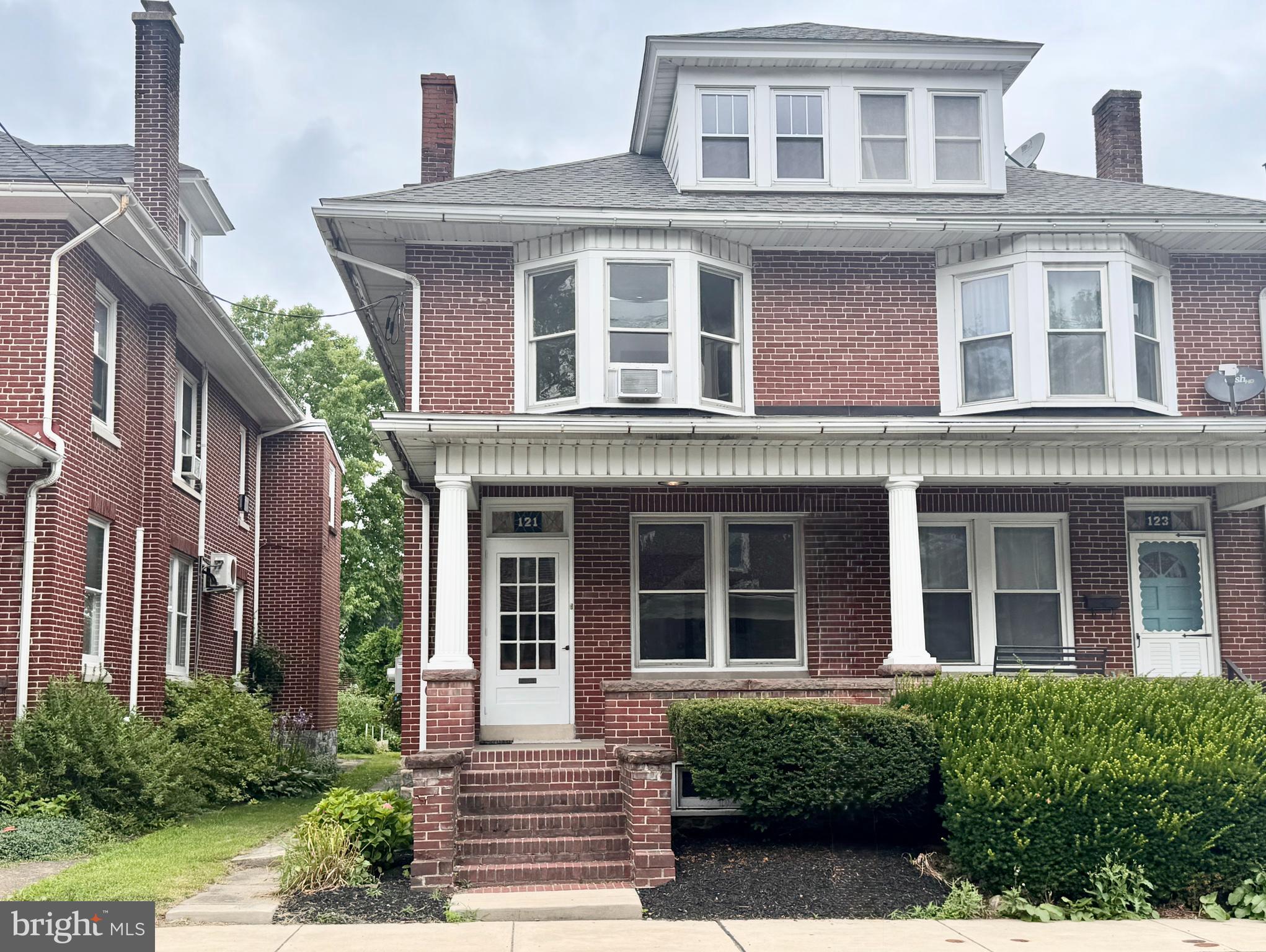 121 E MAIN STREET