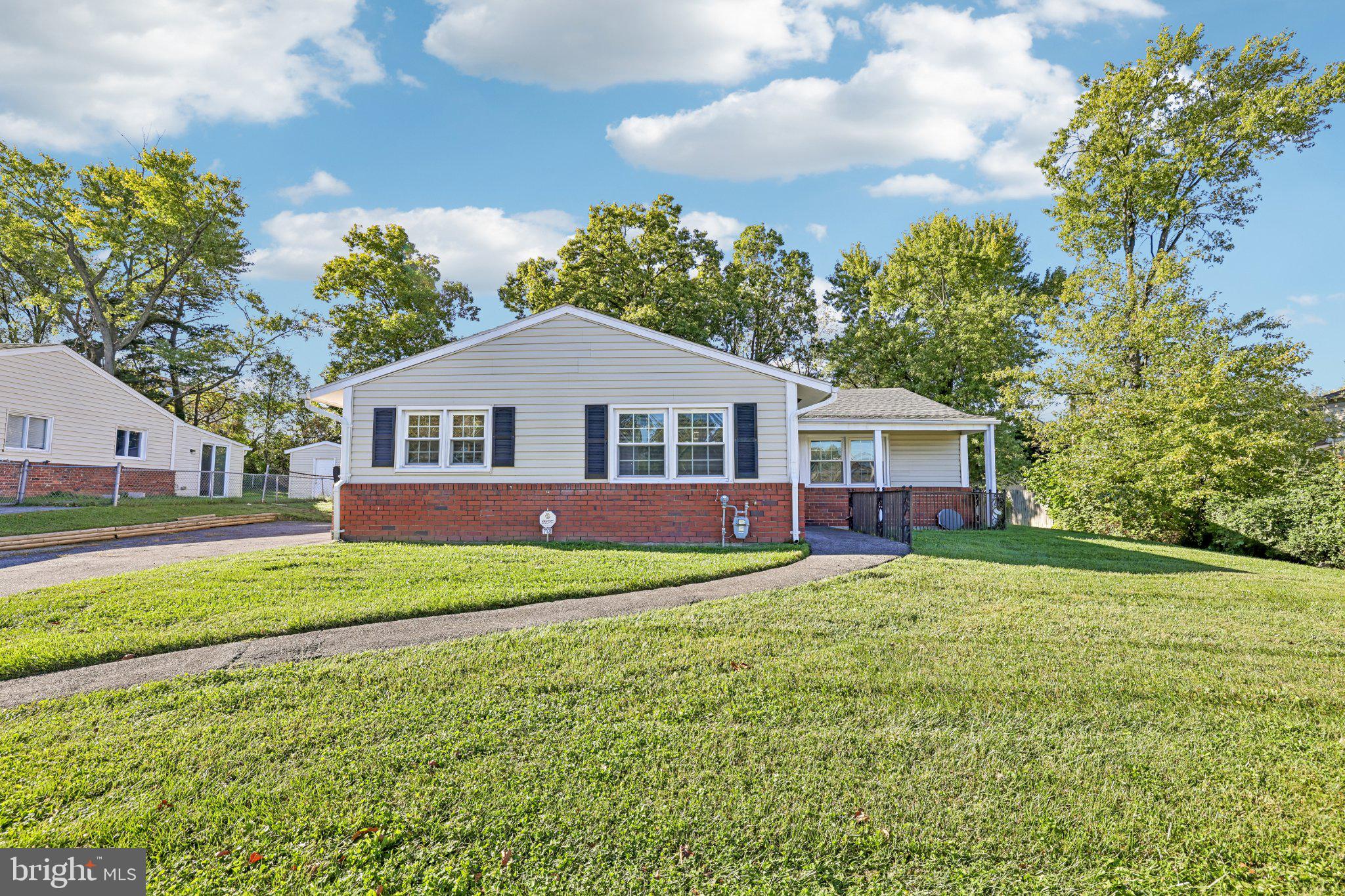 7121 CHAMBERLAIN ROAD