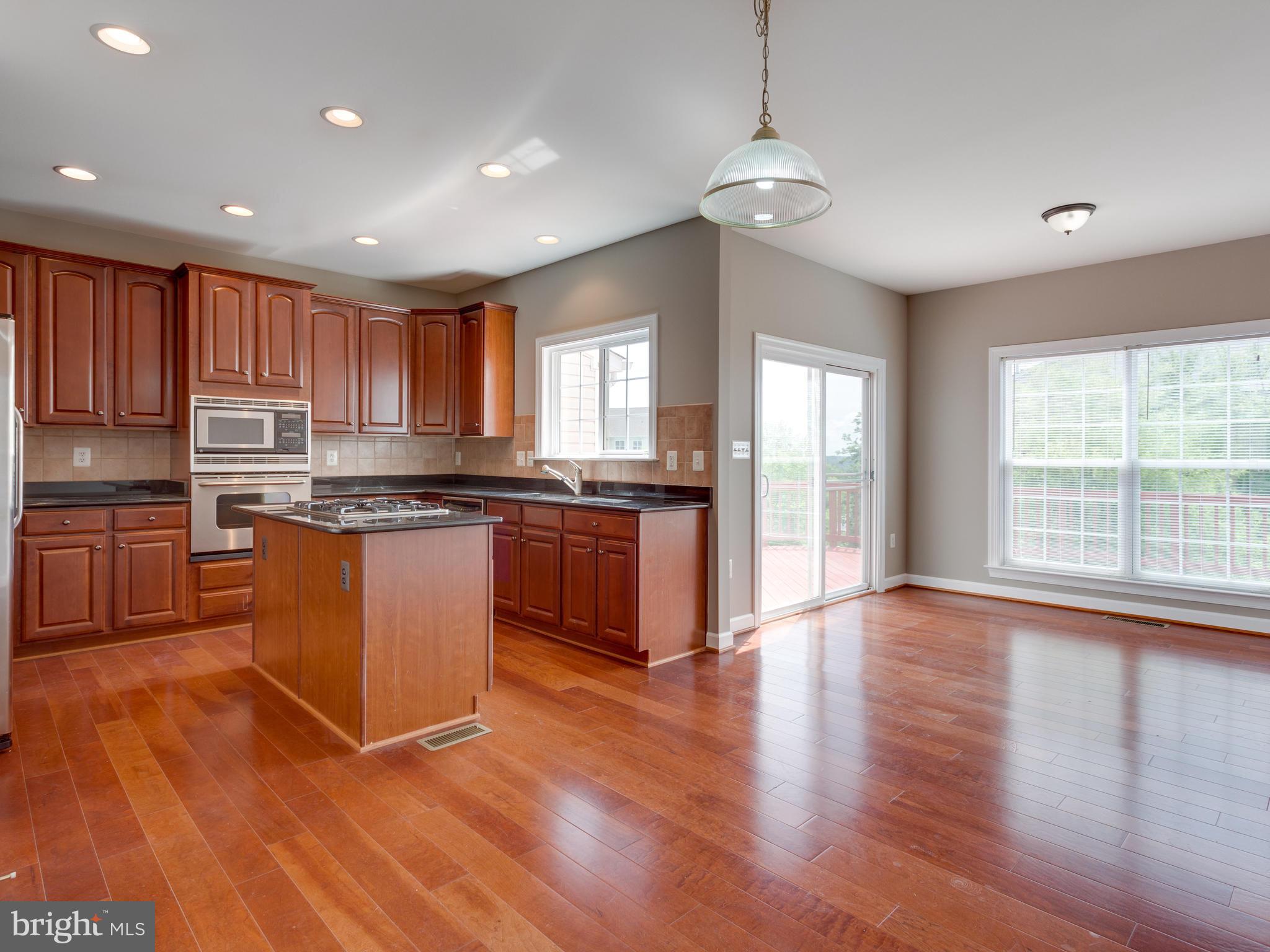 LAUREL HIGHLANDS - Residential