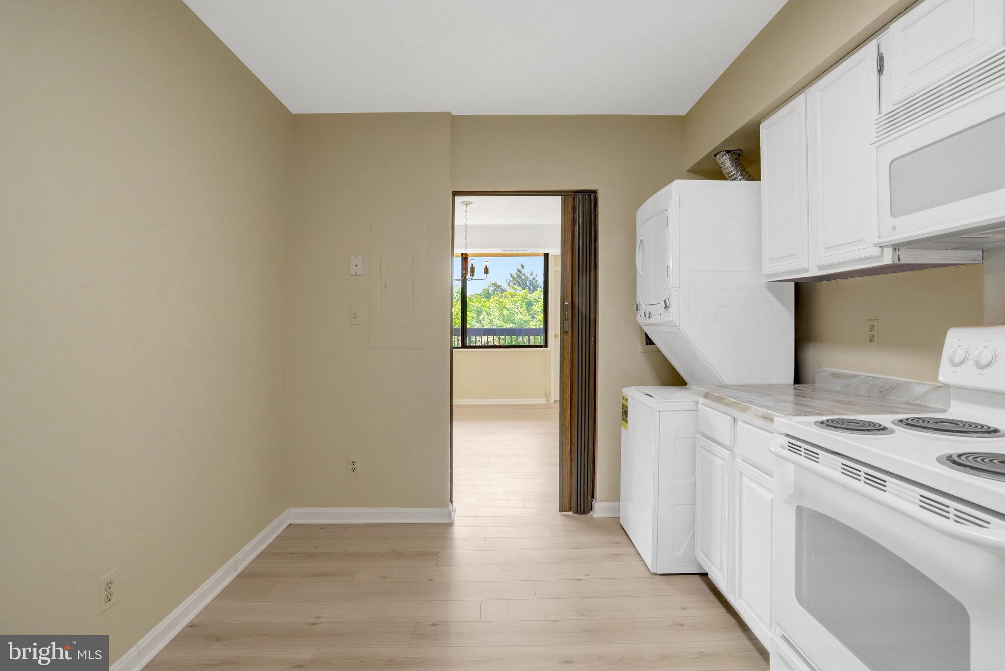 SKYLINE HOUSE - Residential Lease