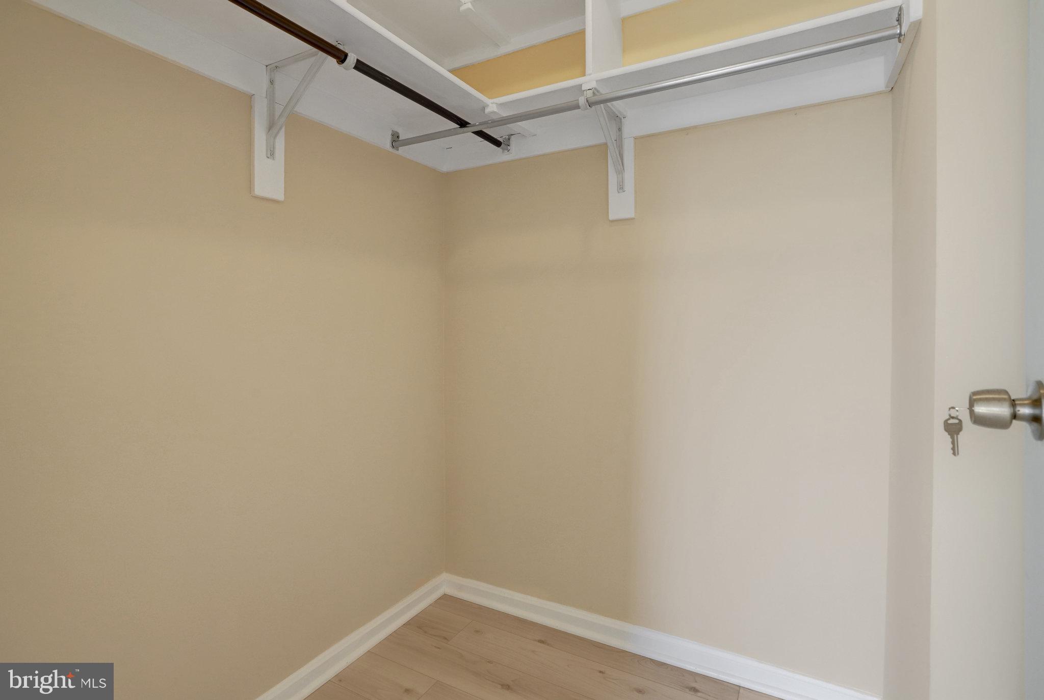 SKYLINE HOUSE - Residential Lease