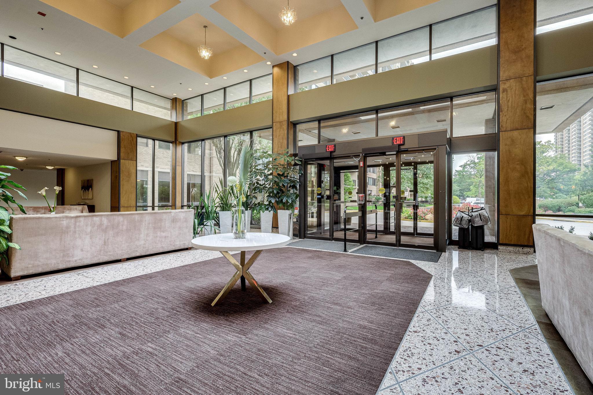 SKYLINE HOUSE - Residential Lease