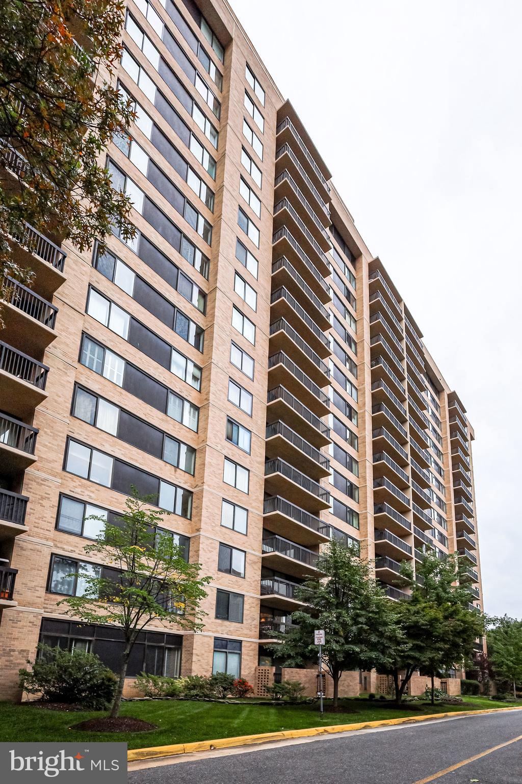 SKYLINE HOUSE - Residential Lease