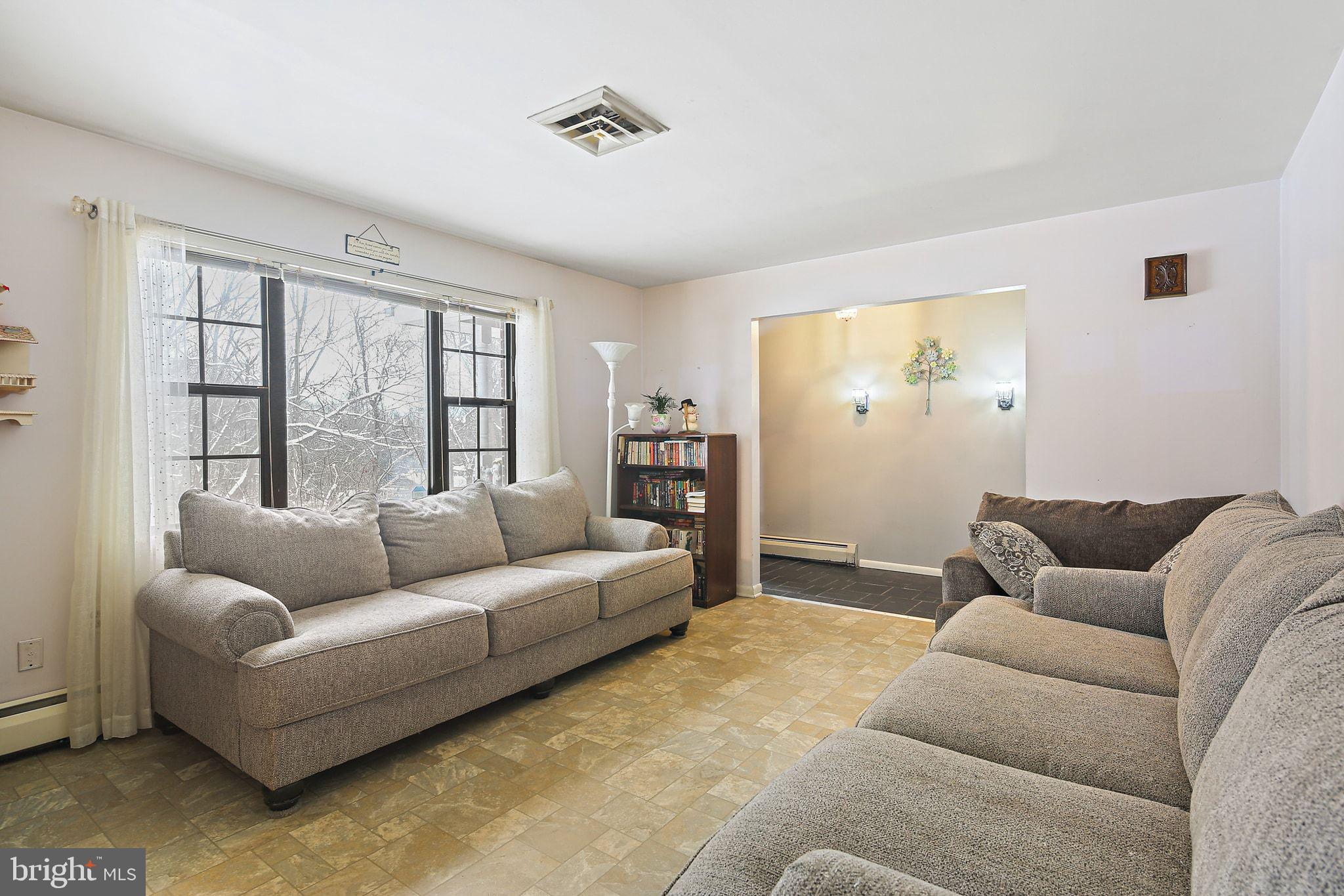 WINDSOR MILL - Residential