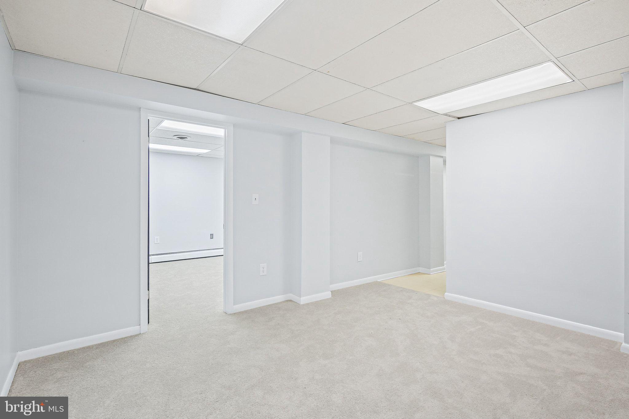 WINDSOR MILL - Residential