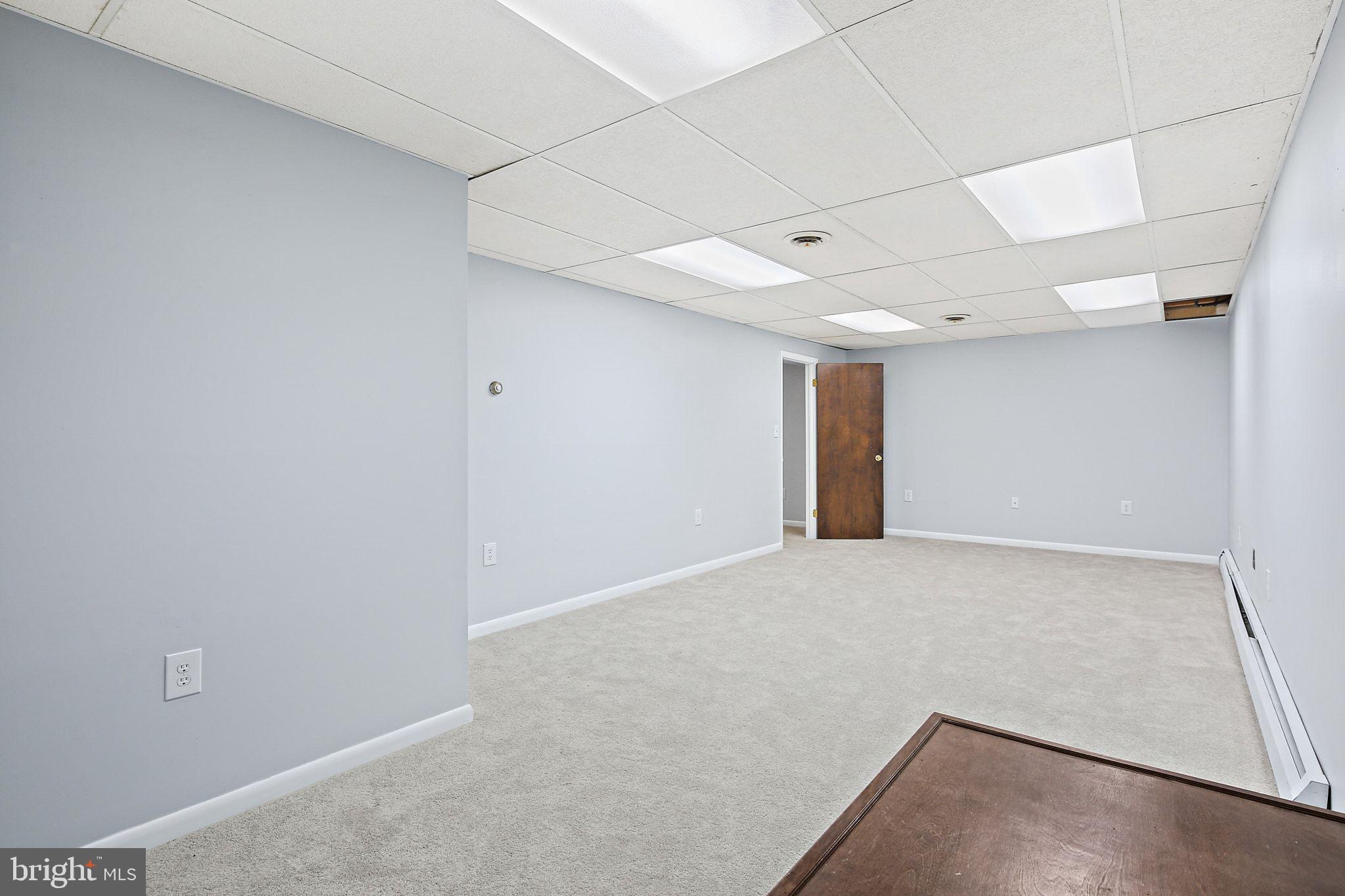 WINDSOR MILL - Residential