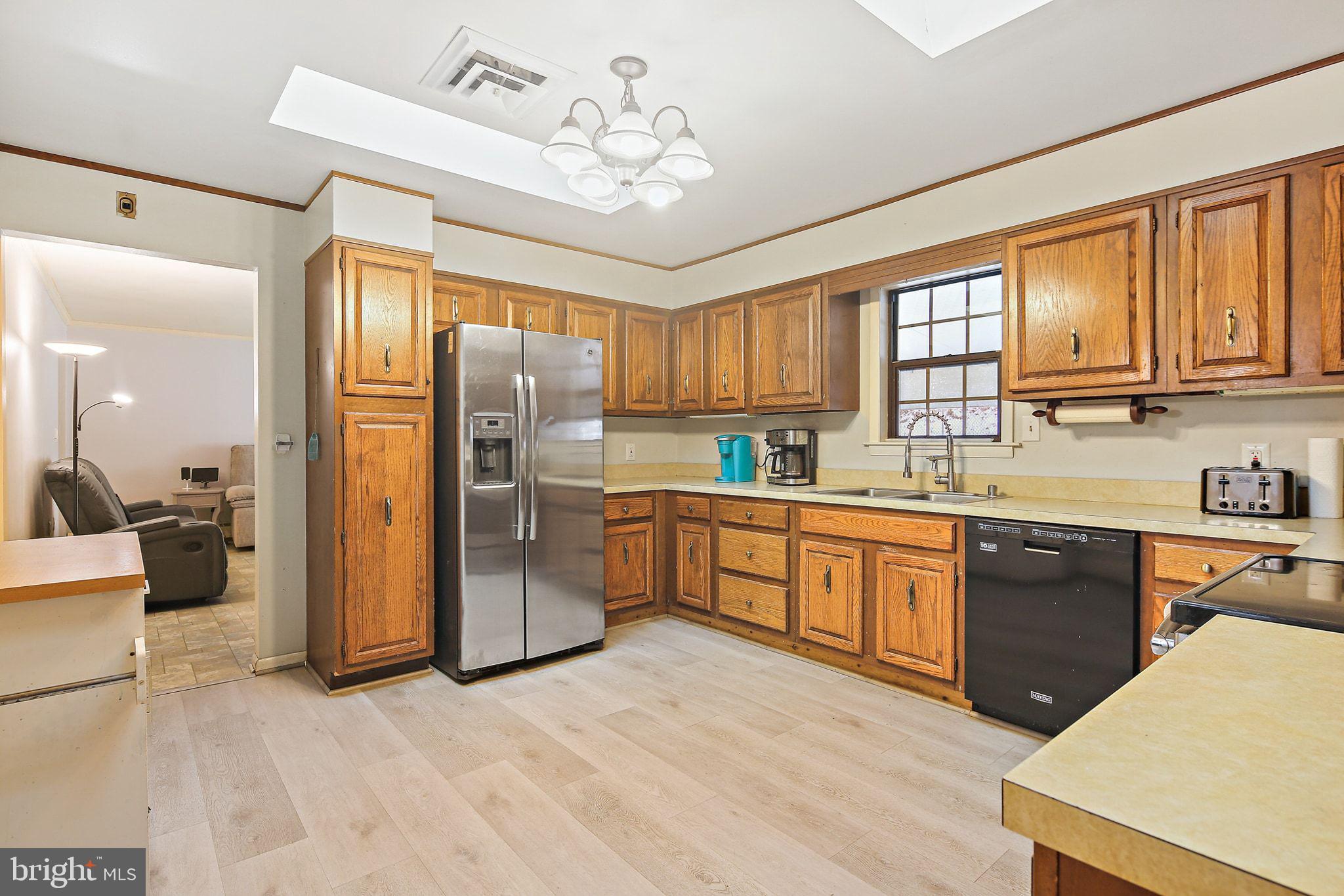 WINDSOR MILL - Residential