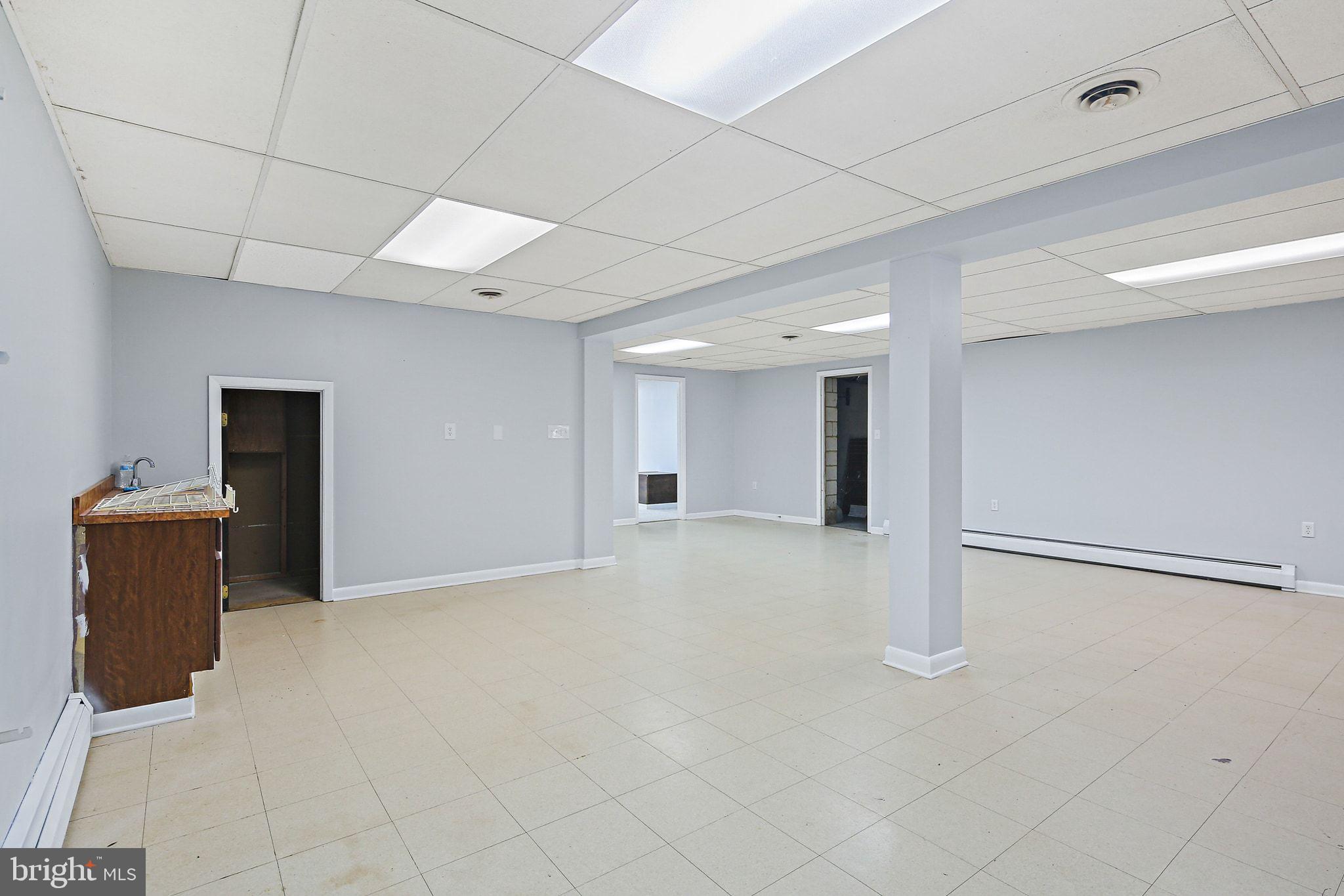 WINDSOR MILL - Residential