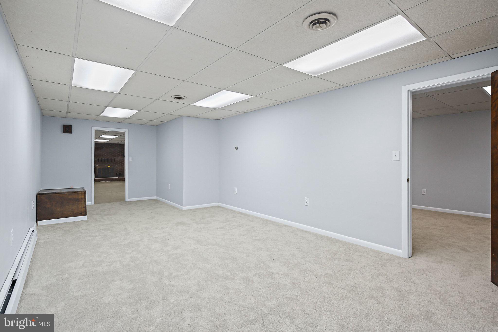 WINDSOR MILL - Residential