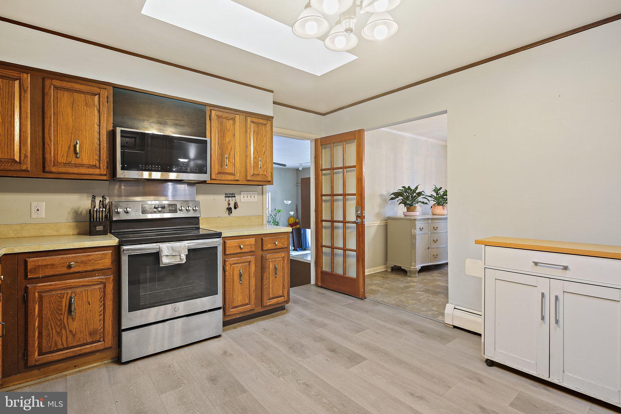 WINDSOR MILL - Residential