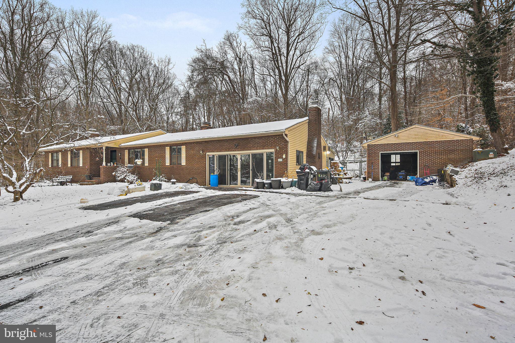 WINDSOR MILL - Residential