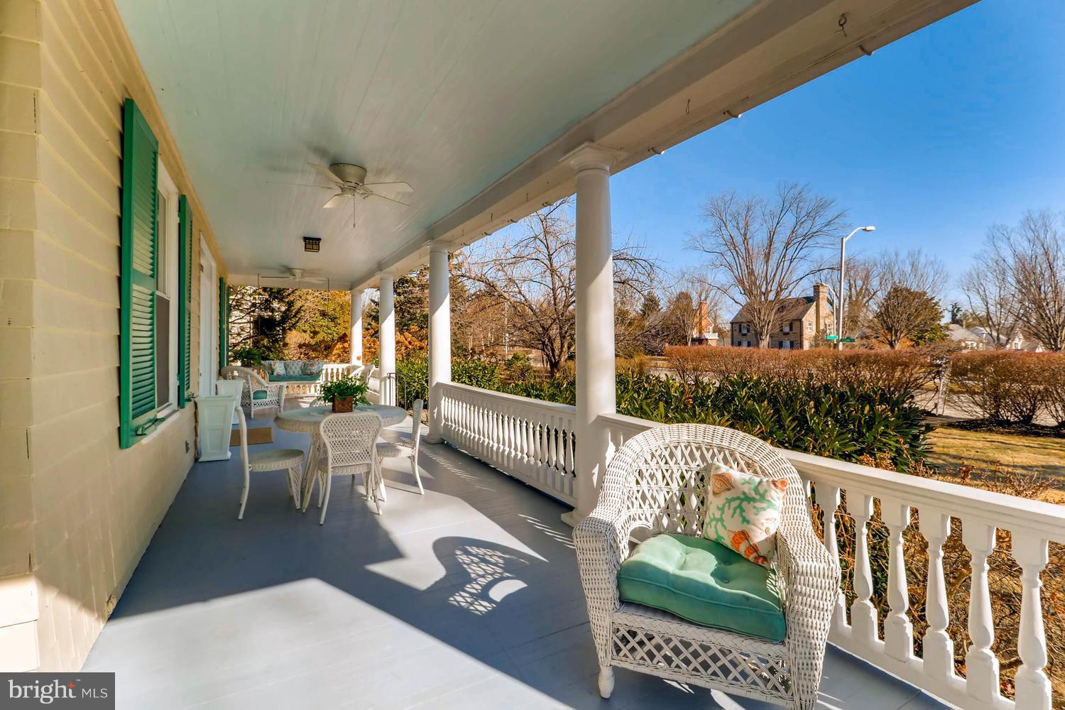 ROLAND PARK - Residential