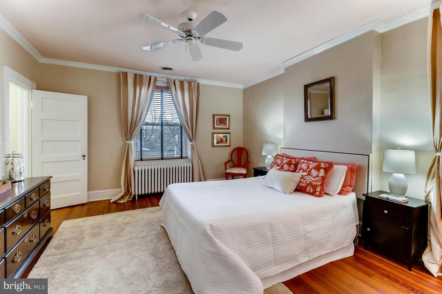 ROLAND PARK - Residential