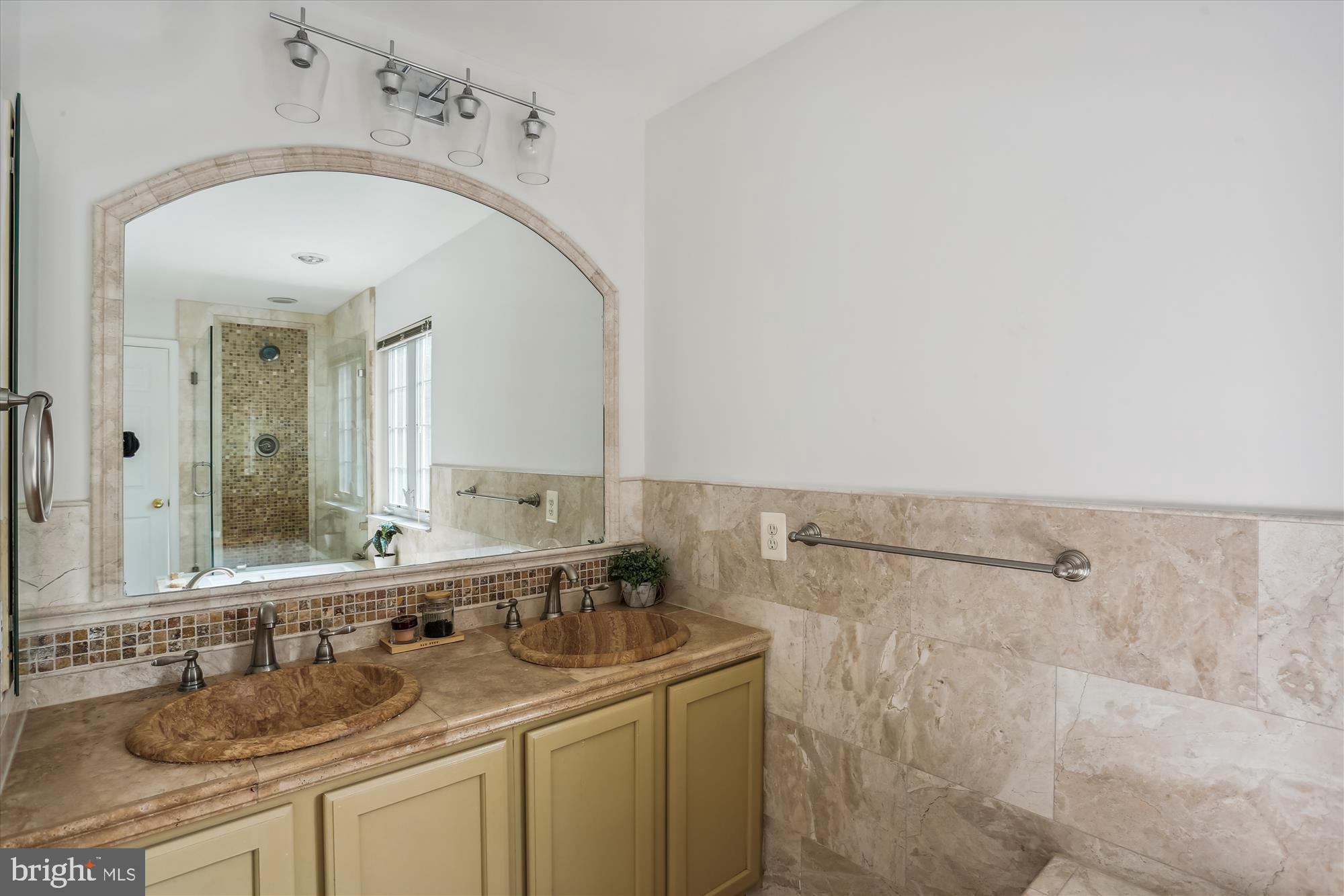 OAKLAND FARM - Residential